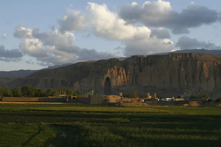 Afghanistan-Bamijan-Buddhas-gesprengt