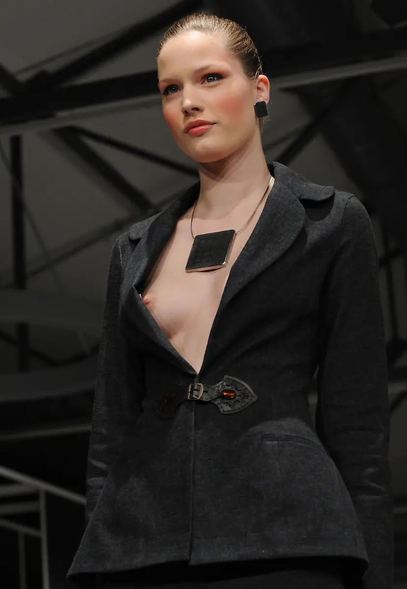 2l0f4936-jpg2305785554100779255