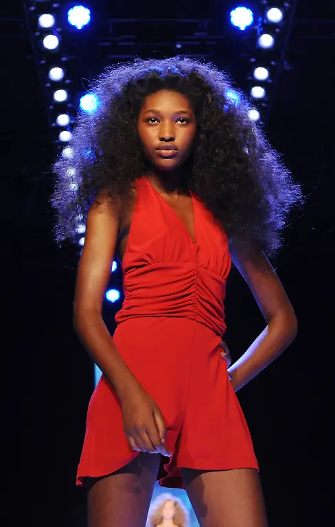 2l0l4537-jpg5798440589903584457