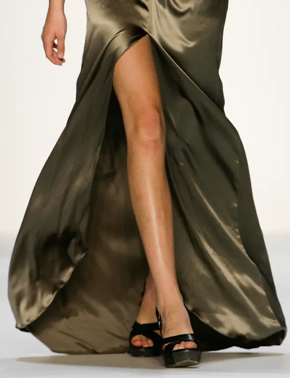 DEU-Mode-Berlin-MSC118-jpg6385677288159604447