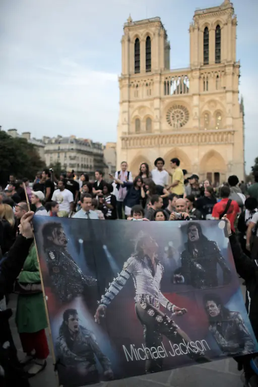 FRANCE-OBIT-MICHAEL-JACKSON-REAX-XTC103-jpg6774402452988258000