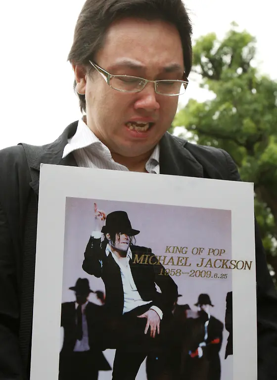 Japan-Michael-Jackson-World-Reax-KSX104-jpg634998729042154974