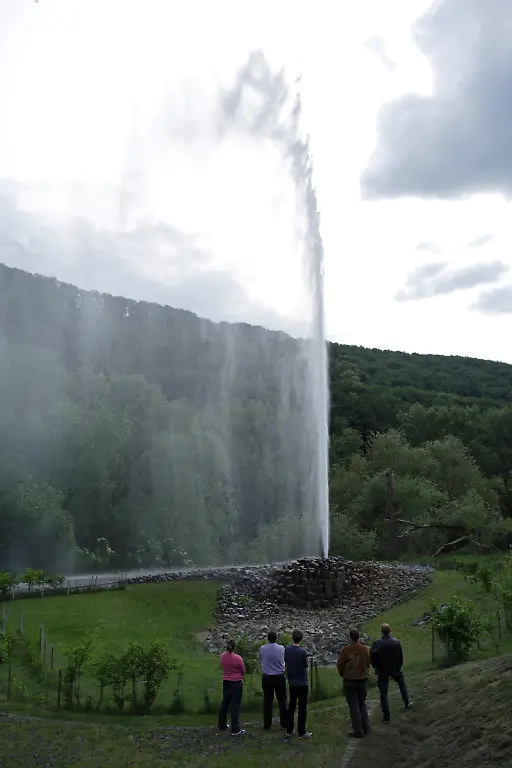 geysir-andernach-hoch