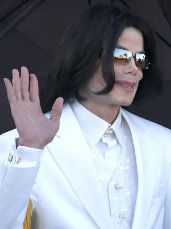 2kw74024-jpg5201080196545622894