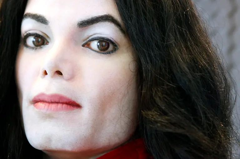 1245995353946-CORRECTION-China-Obit-Michael-Jackson-Reax-SHA103-jpg4202852409158873271