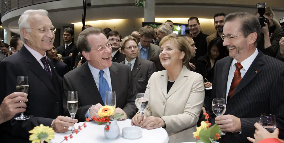 2kut0052-jpg5254483323601618687