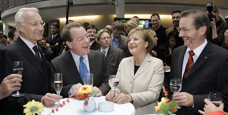 2kut0052-jpg5254483323601618687