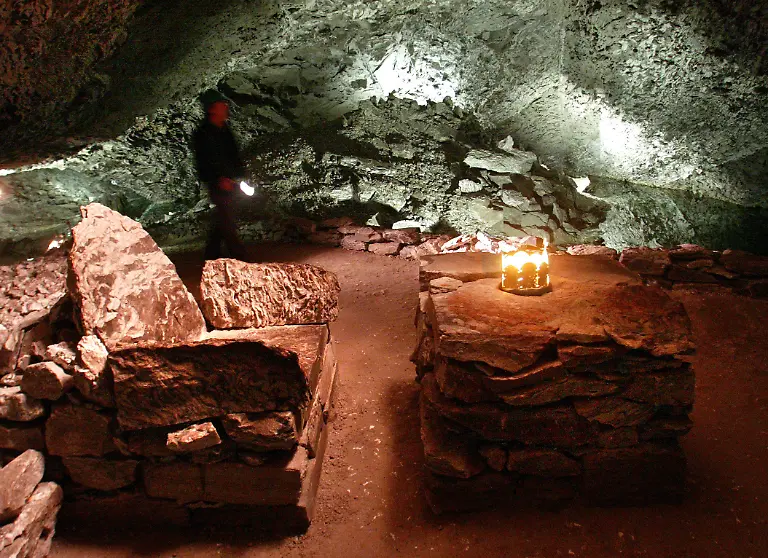 Barbarossahoehle-Kyffhaeuser