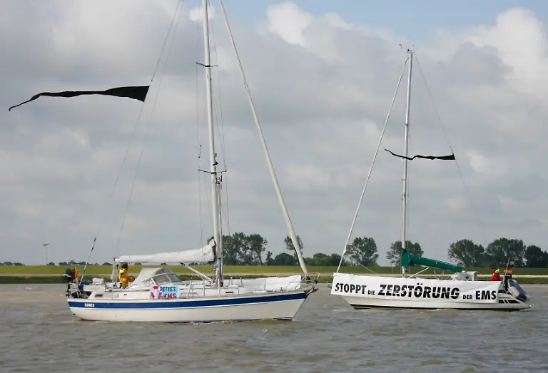 DEU-NI-Schifffahrt-Kreuzfahrt-GAN107-jpg207584679663280170