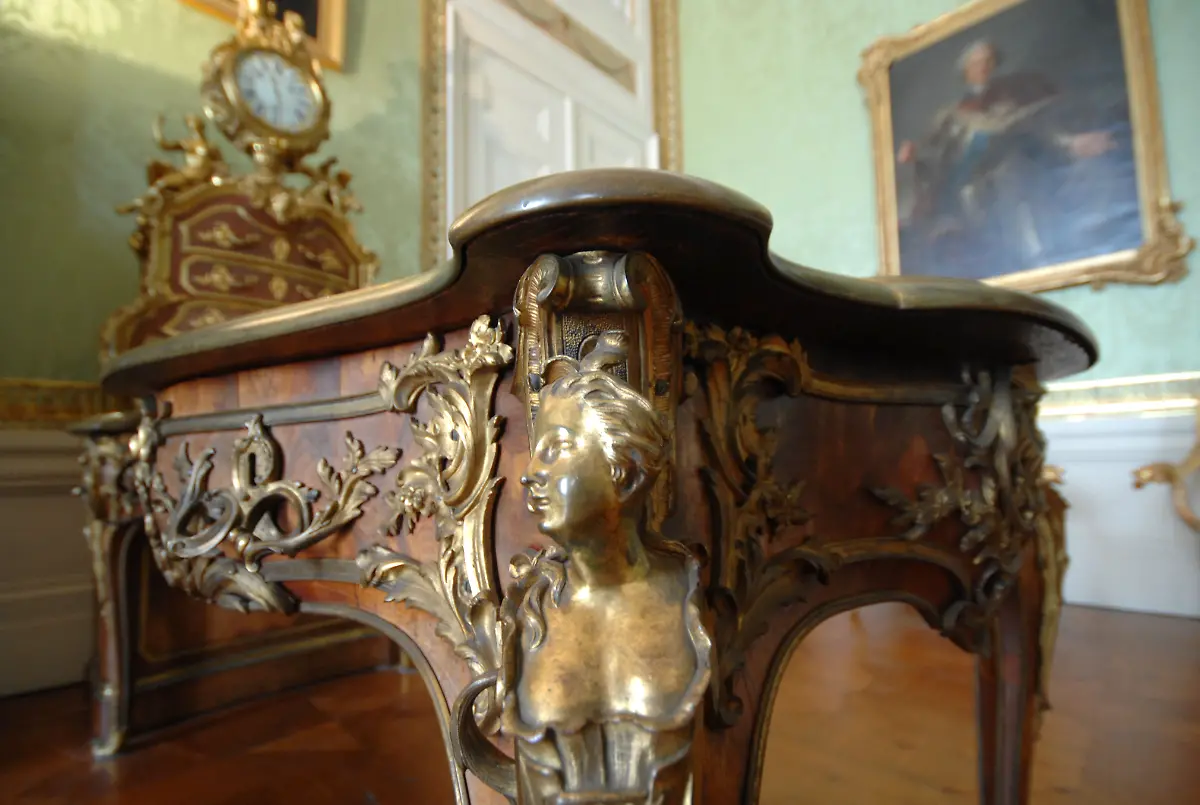 sanssouci-schreibtisch