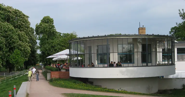 Kornhaus-Dessau-Bauhaus