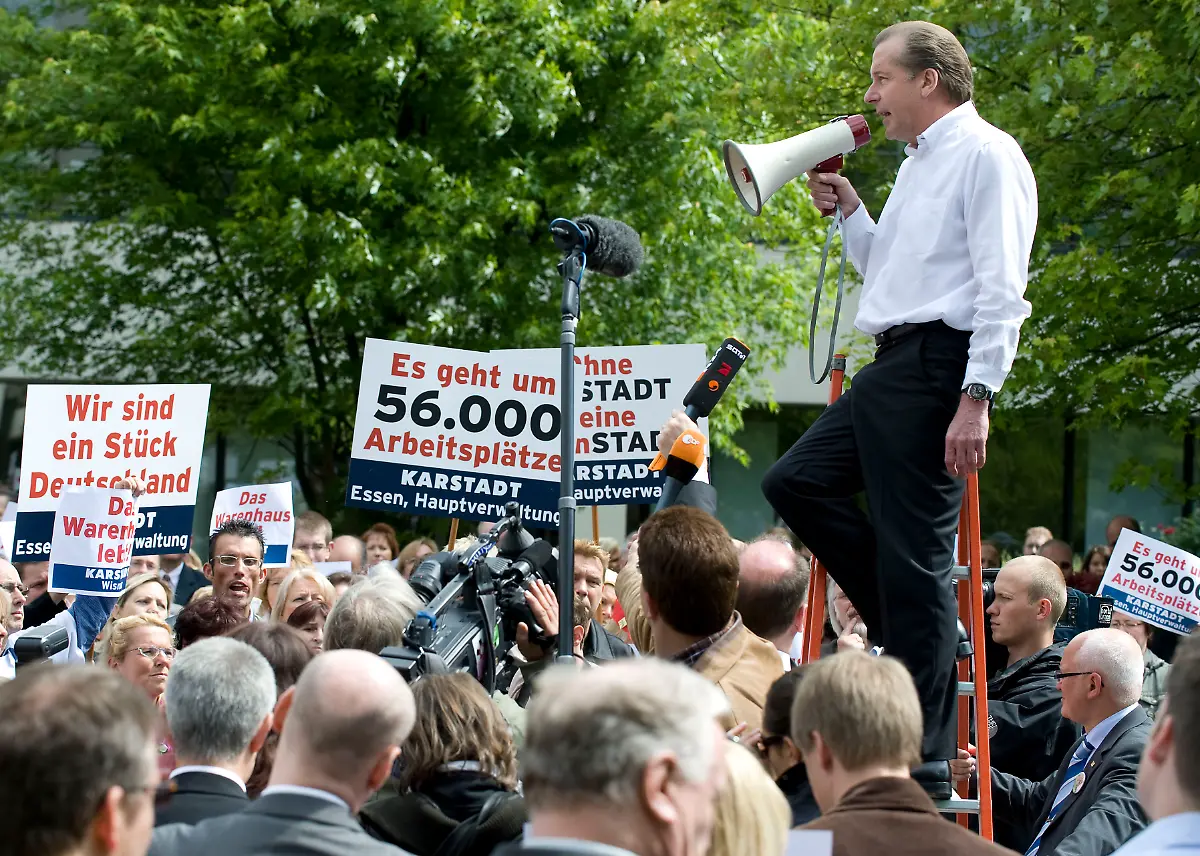 DEU-Arcandor-FRA101-jpg5846528566441163406