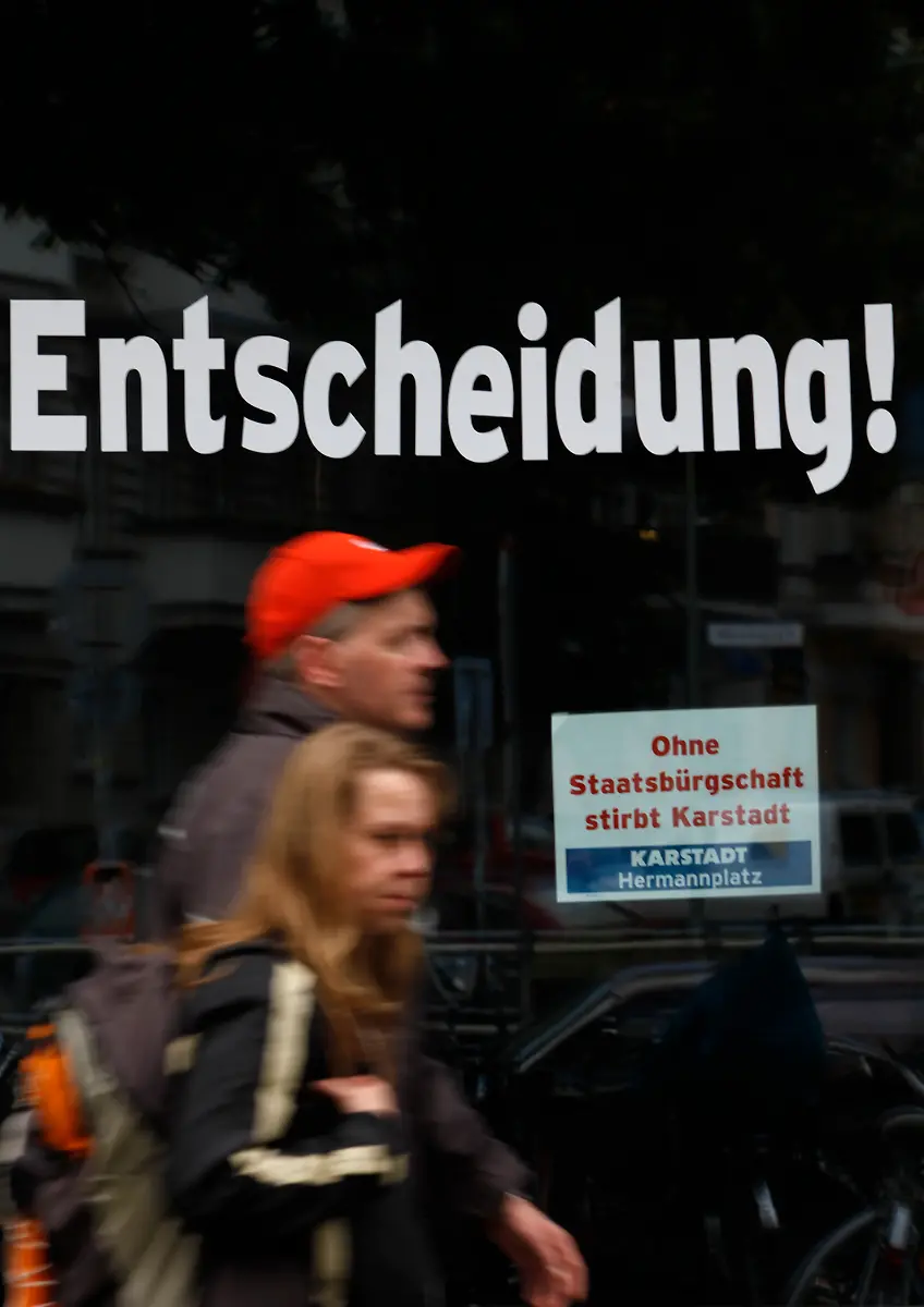 DEU-Arcandor-Insolvenz-SBER104-jpg2241534496859404624