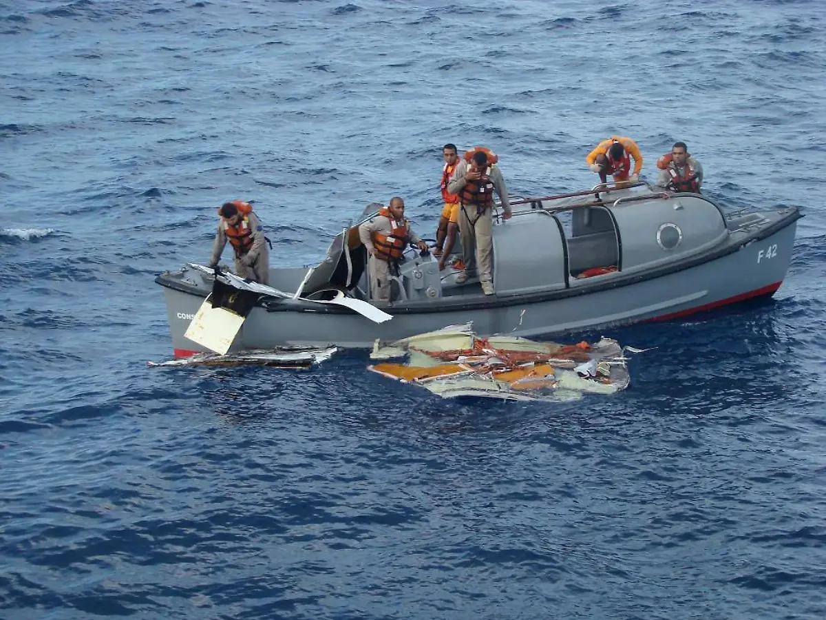 2kjx1036-jpg461211675888703604