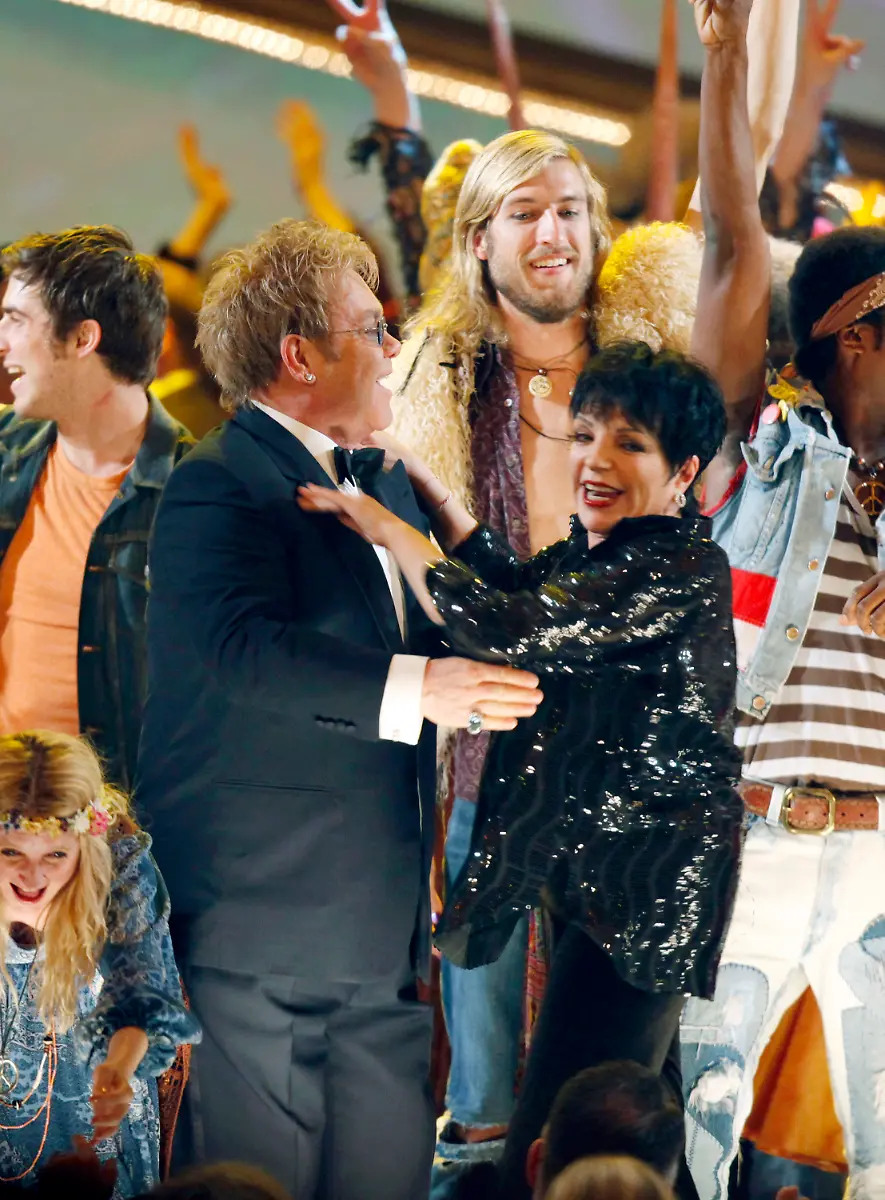 Tony-Awards-Show-NYSR127-jpg3571315320771727453