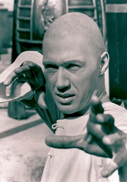 Obit-Carradine-NY118-jpg3299874959826969344