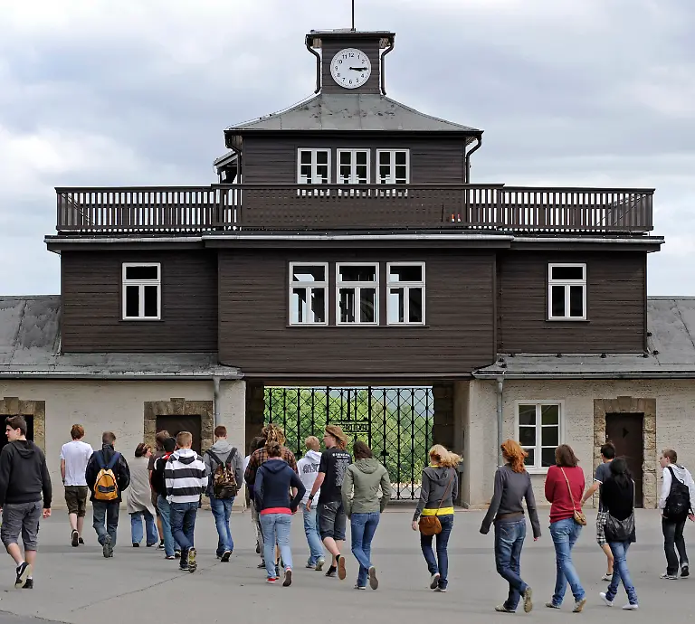 DEU-USA-Obama-Besuch-Buchenwald-WEI106-jpg1280178728883936832