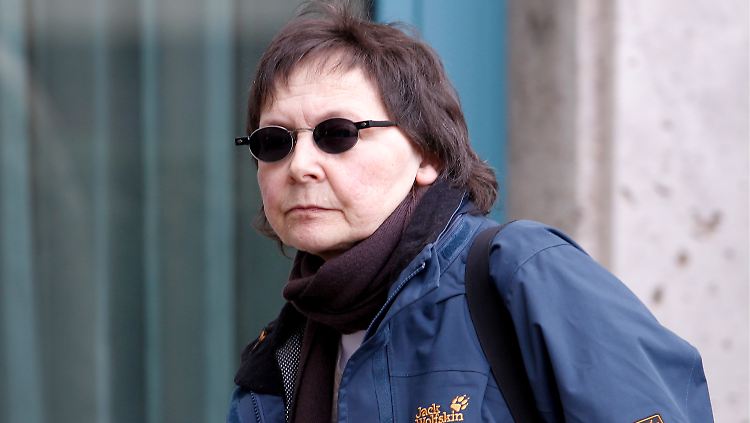 Ex-Terroristin Becker vor dem Oberlandesgericht Stuttgart (31. März 2011).