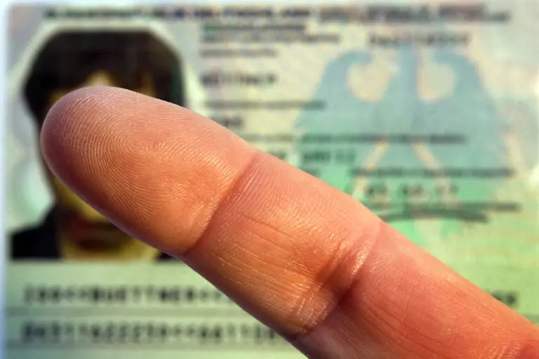 Aber-auf-der-Suche-nach-Daten-werden-Nutzer-unter-Umstaenden-auch-ihre-eigenen-Daten-los-Risiko-bis-zu-16-7-Das-reicht-fuer-den-8-Platz