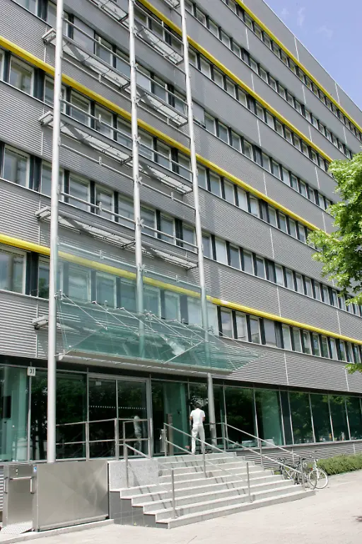 DEU-STUDENTEN-PROTESTE-KURRAS-VBER109-jpg2516287388802144647