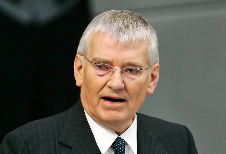 1243170576126-DEU-Studenten-Proteste-Stasi-Schily-FRA109-jpg6416500545237629267