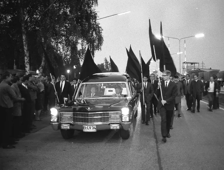 DEU-Studenten-Proteste-Stasi-FRA27-jpg7477192937594942922