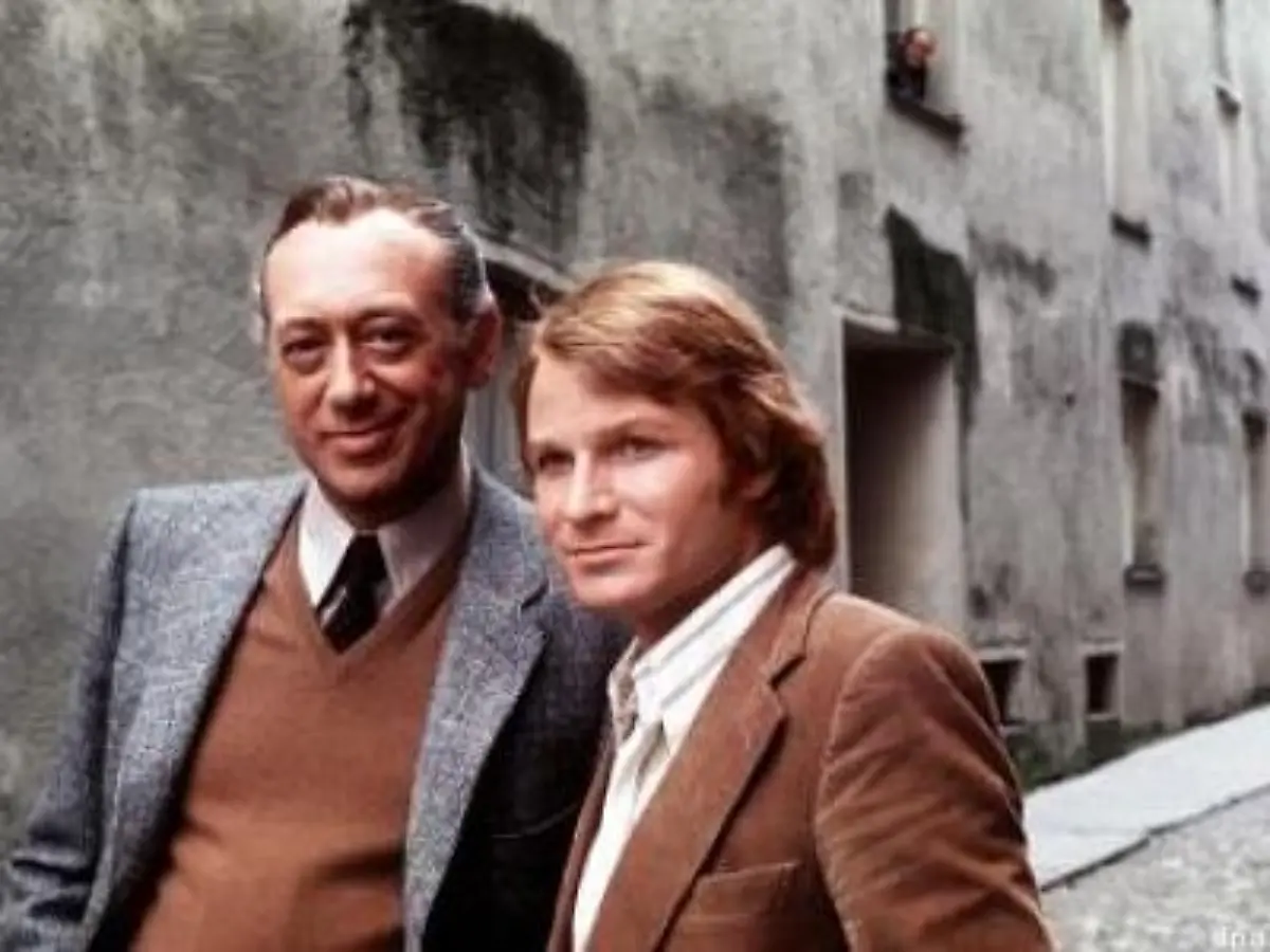 Horst-Tappert-starb-am-13-Dezember-in-Muenchen-Er-wurde-85-Jahre-alt-Der-Mann-der-vor-allem-durch-seine-Rolle-des-Derrick-Harry-hol-schon-mal-den-Wagen-beruehmt-wurde-hatte-laut-seiner-Frau-ein-erfuelltes-Leben