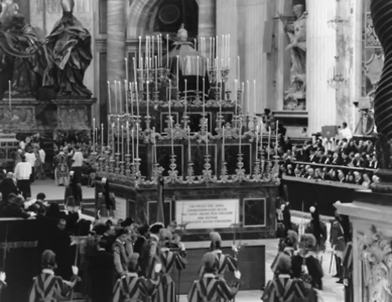 Noch-im-Oktober-1958-kurz-bevor-er-am-9-starb-verlangte-er-als-erstes-nach-seinen-Akten