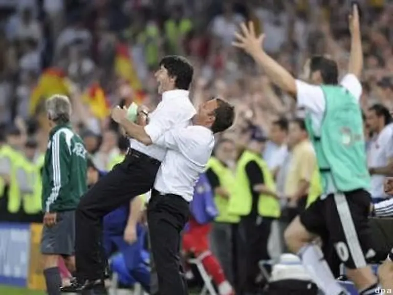 aber-das-DFB-Trainergespann-hat-bis-zum-Finale-noch-eine-Menge-Arbeit-mit-der-Mannschaft-vor-sich