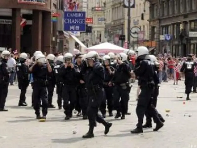 Tatsaechlich-spielte-in-Wien-kein-Team-besser-als-die-Polizei-erlaubte