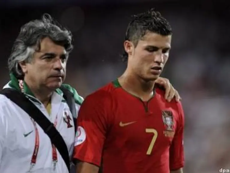 metrosexuelle-Superstar-im-internationalen-Fussball