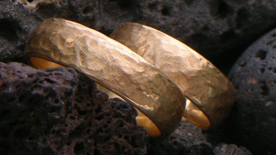 Schmuck gehört immer noch zum Kerngeschäft der Pfandleihhäuser.