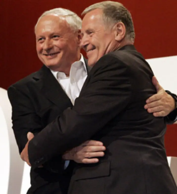 Sie-haben-auch-zum-Unmut-einiger-Frauen-in-ihren-Parteien-die-wichtigsten-Aemter-unter-sich-aufgeteilt-Zwei-von-ihnen-wurden-Parteichefs