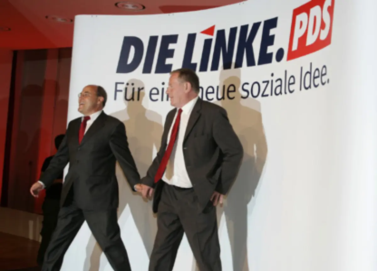 Schon-vor-der-Fusion-benannte-sich-die-PDS-in-Linkspartei-PDS-ein-genialer-Trick-viele-Waehler-dachten-bei-der-Bundestagswahl-2005-die-Partei-habe-sich-schon-mit-der-WASG-vereinigt