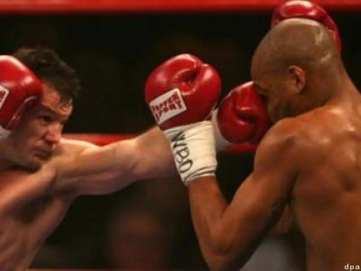 den-alles-entscheidenden-Treffer-anzubringen