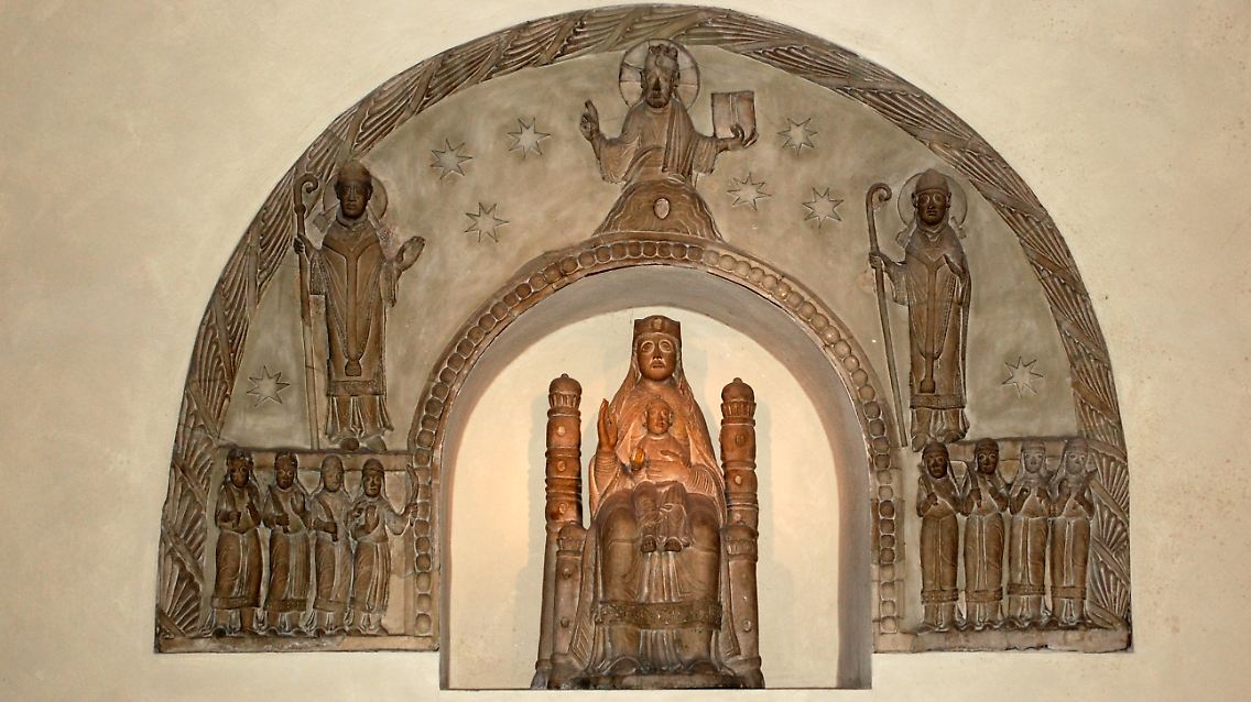 Kunsthistorisches Kleinod: Im Erfurter Dom ist diese romanische Mariendarstellung aus dem Mittelalter zu sehen, die wie der Wolfram-Leuchter zu den ältesten Ausstattungsstücken der Kirche zählt.