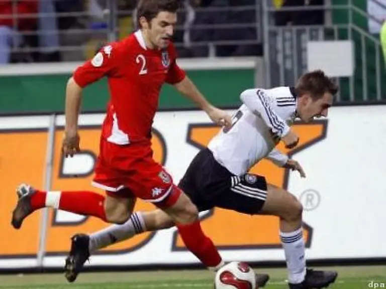 und-pfiffen-die-deutschen-Spieler-zunaechst-ebenso-eifrig-wie-voreilig-aus