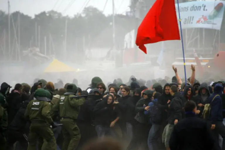 Teils-zogen-die-Autonomen-auch-in-Richtung-Innenstadt