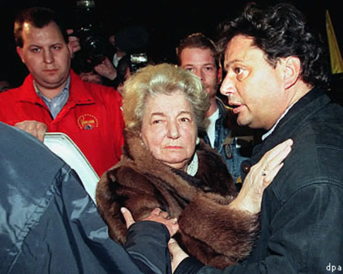 Falcos-Mutter-Maria-Hoelzel