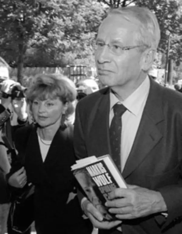 Das-Werk-stellte-er-unter-anderem-im-Berliner-Ensemble-vor