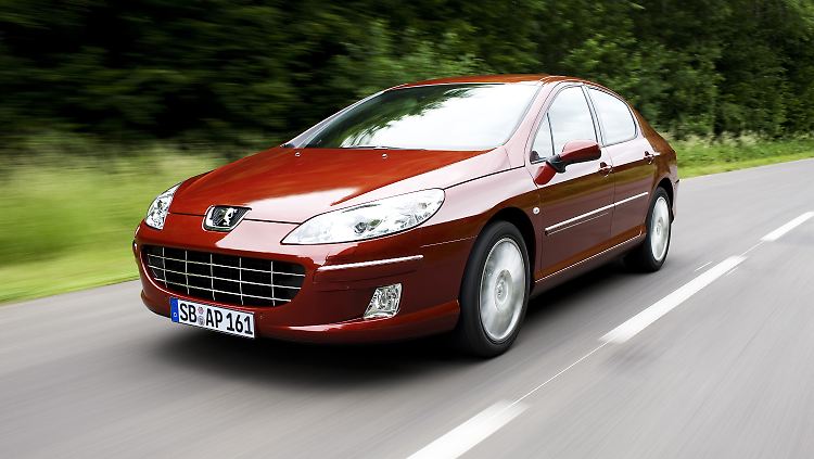 Den großen Diesel für den Peugeot 407 wird es künftig serienmäßig mit 18-Zoll-Felgen geben.