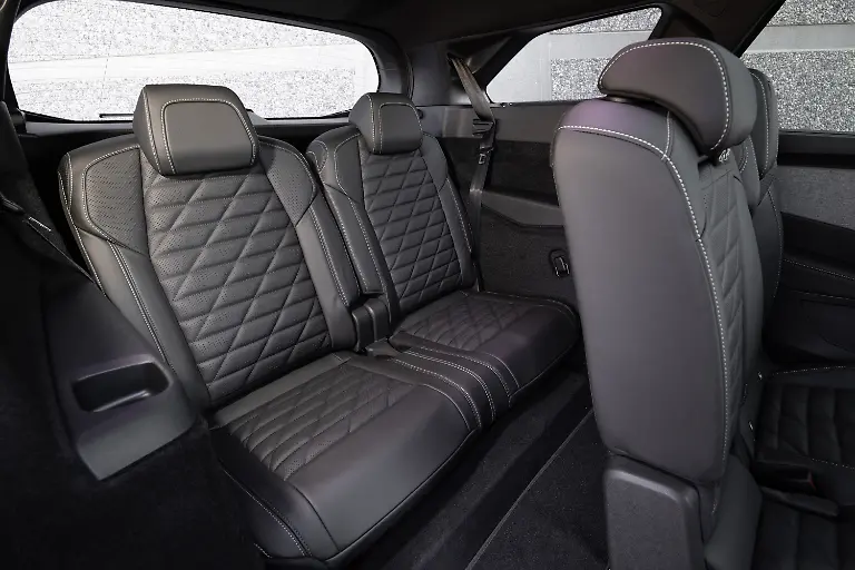 PEUGEOTE-5008ObsessionBlau6