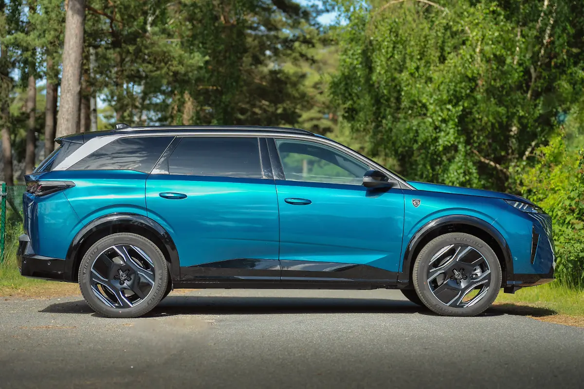 PEUGEOTE-5008-DaniHeyne