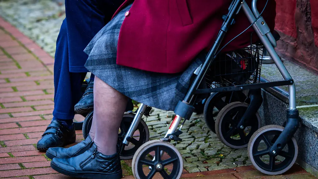 Ausreichend-Bewegung-und-gesunde-Ernaehrung-kann-viele-Altersleiden-lindern-oder-hinauszoegern-sagt-die-Krankenkasse-Barmer