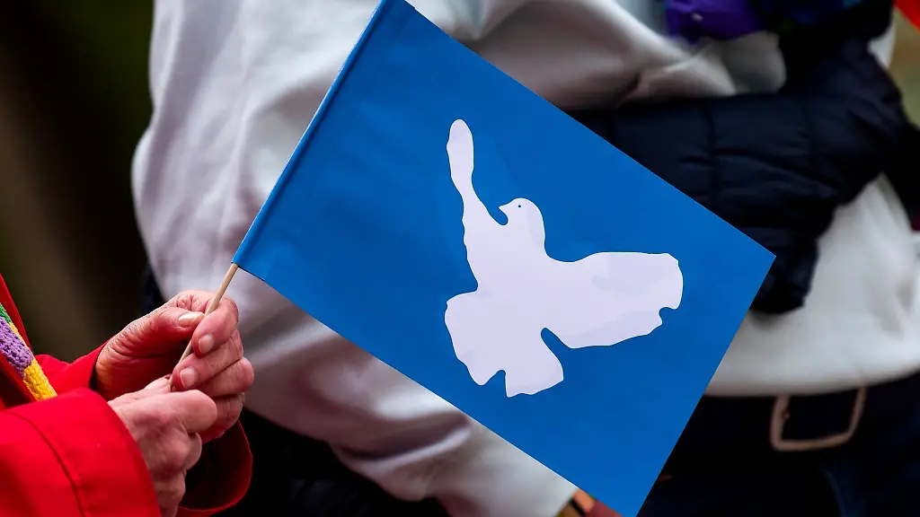 Rund-1-100-Teilnehmer-haben-sich-am-diesjaehrigen-Abschluss-der-Ostermaersche-auf-dem-Frankfurter-Roemerberg-beteiligt-Die-Teilnehmer-reisten-aus-mehreren-Staedten-an