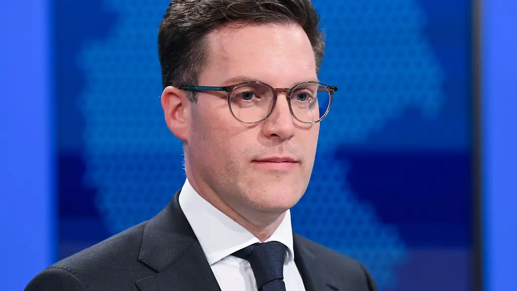 CDU-Landeschef-Manuel-Hagel-ist-bestuerzt-ueber-den-Tod-von-Papst-Franziskus-Archivbild