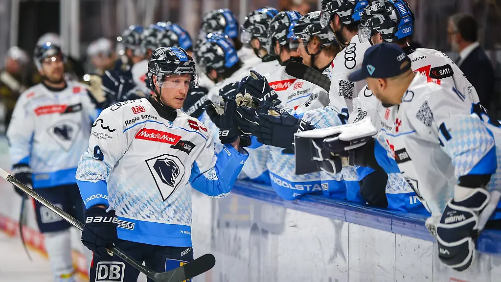 Unter-anderem-Myles-Powell-spielt-auch-kommende-Saison-beim-ERC-Ingolstadt