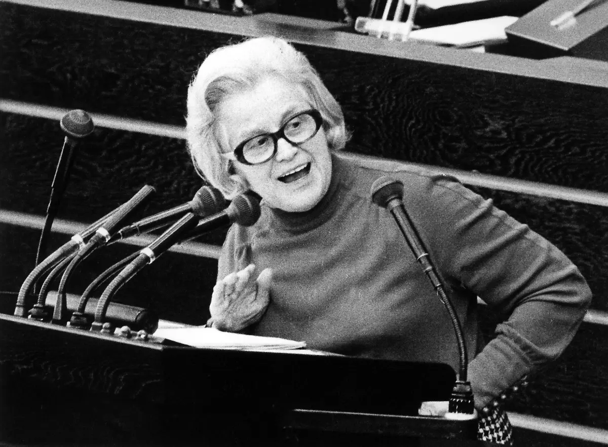 Die-SPD-Politikerin-Kaete-Strobel-spricht-im-Deutschen-Bundestag