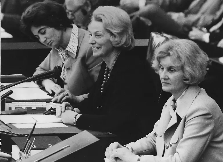 Annemarie-Renger-weibliches-Praesidium