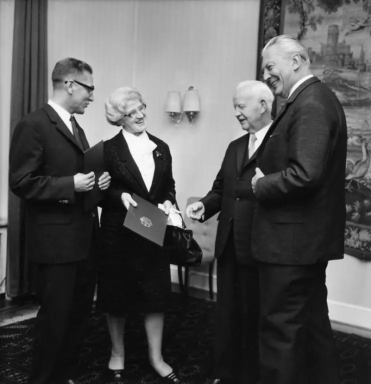 Aenne-Brauksiepe-Ernennung-Familienministerin-Luebke-1968